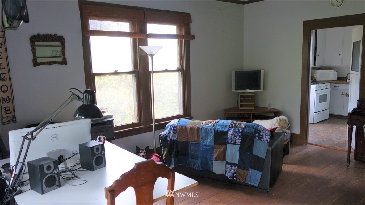 9032 Renton Avenue South Seattle, WA 98118 - Photo 14 of 25 Gallery Image 14