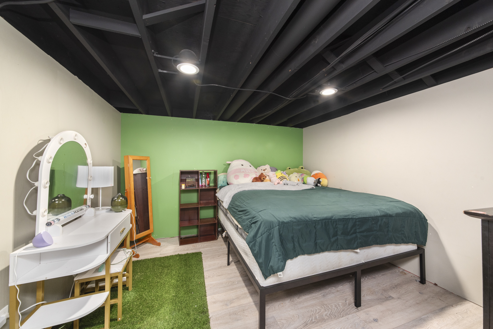 23949 West McClintock Road Channahon, IL 60410 - Photo 17 of 21 a bedroom with a bed a desk and chair