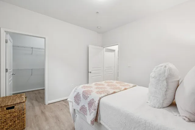 $435,000 | 400 Bucksley Lane, Unit 112, Daniel Island, SC 29492