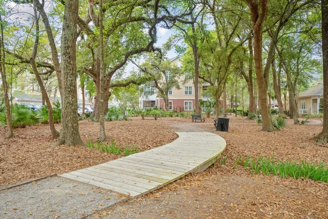 $435,000 | 400 Bucksley Lane, Unit 112, Daniel Island, SC 29492