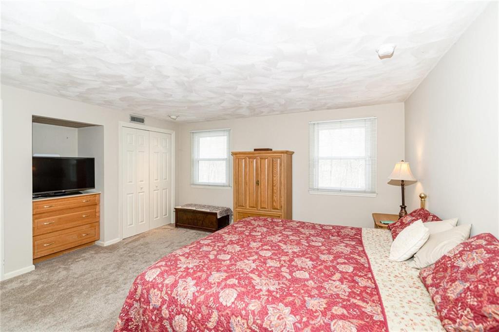 187 Harrowgate Drive Carmel, IN 46033 - Photo 16 of 50