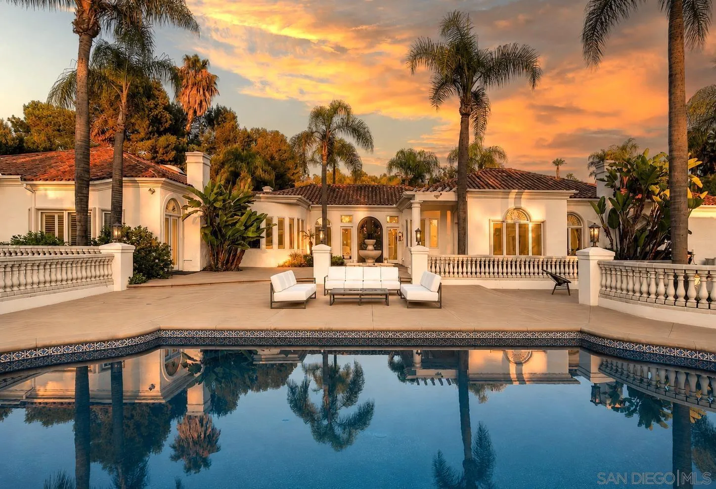 6998 Rancho La Cima Drive Rancho Santa Fe, CA 92067 - Photo 2 of 22