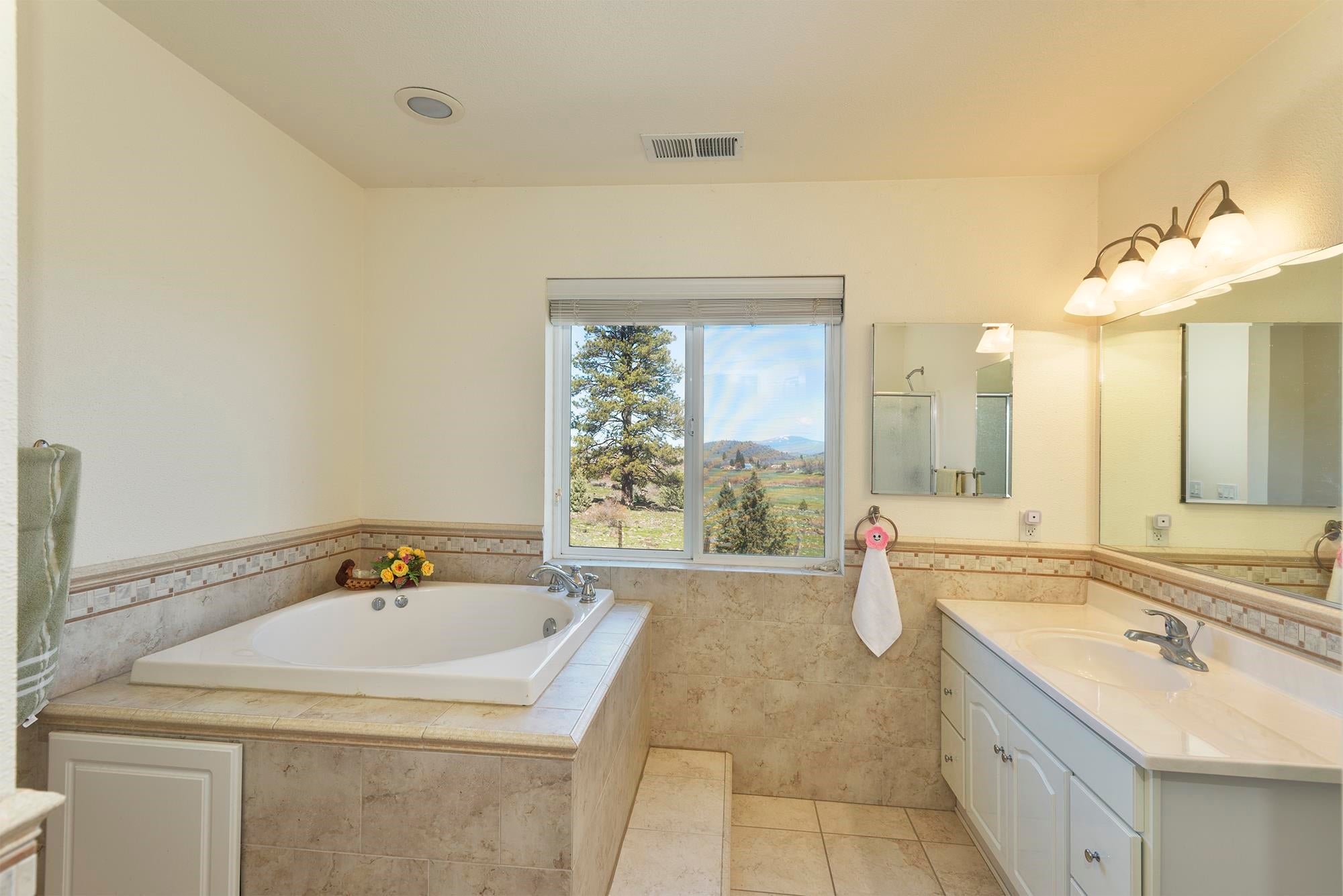 25527 Edgewood Road Weed, CA 96094 - Photo 14 of 33 Gallery Image 14