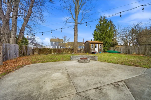 $500,000 | 85 Gillan Avenue, Warwick, RI 02886