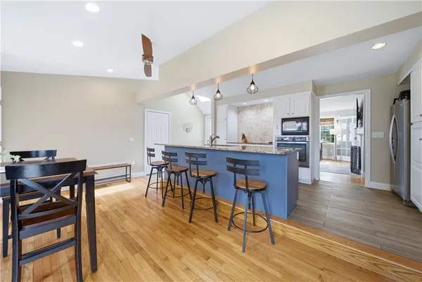 $500,000 | 85 Gillan Avenue, Warwick, RI 02886