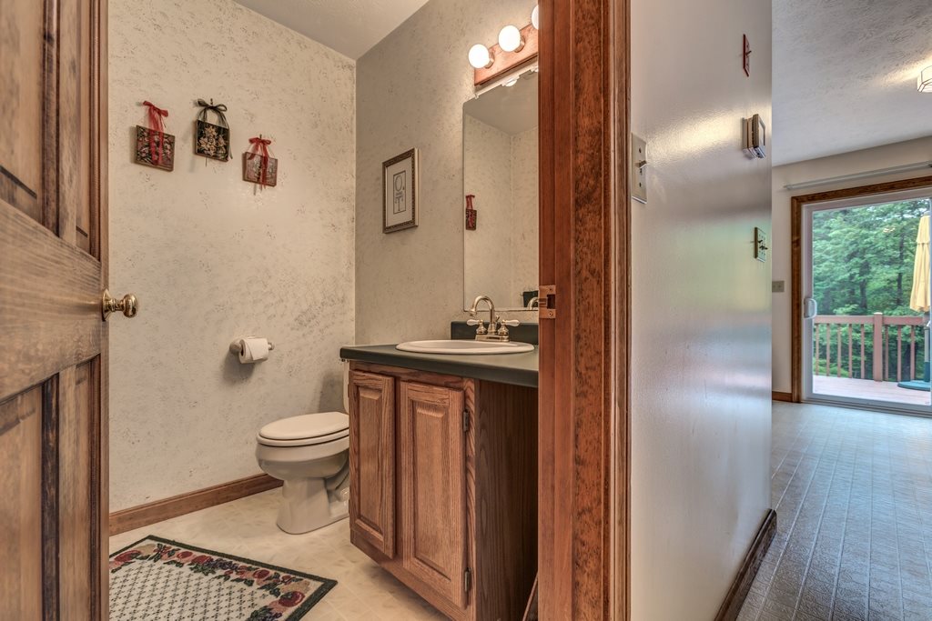 27 Pond Parish Road Amherst, NH 03031 - Photo 21 of 39 Gallery Image 21