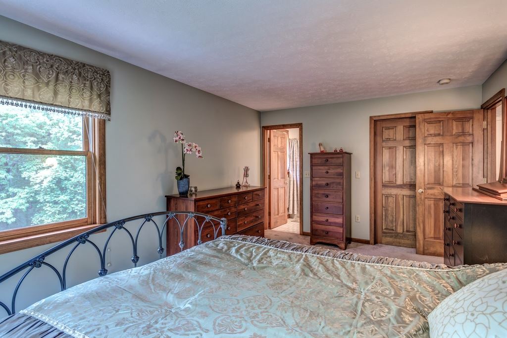 27 Pond Parish Road Amherst, NH 03031 - Photo 23 of 39 Gallery Image 23