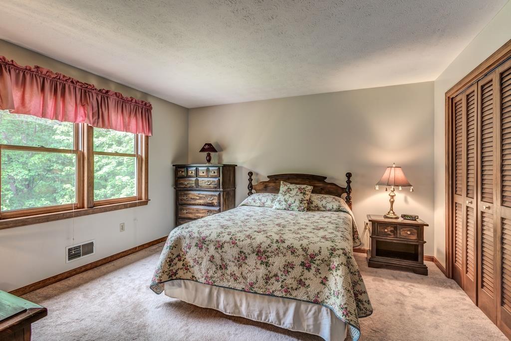 27 Pond Parish Road Amherst, NH 03031 - Photo 26 of 39 Gallery Image 26