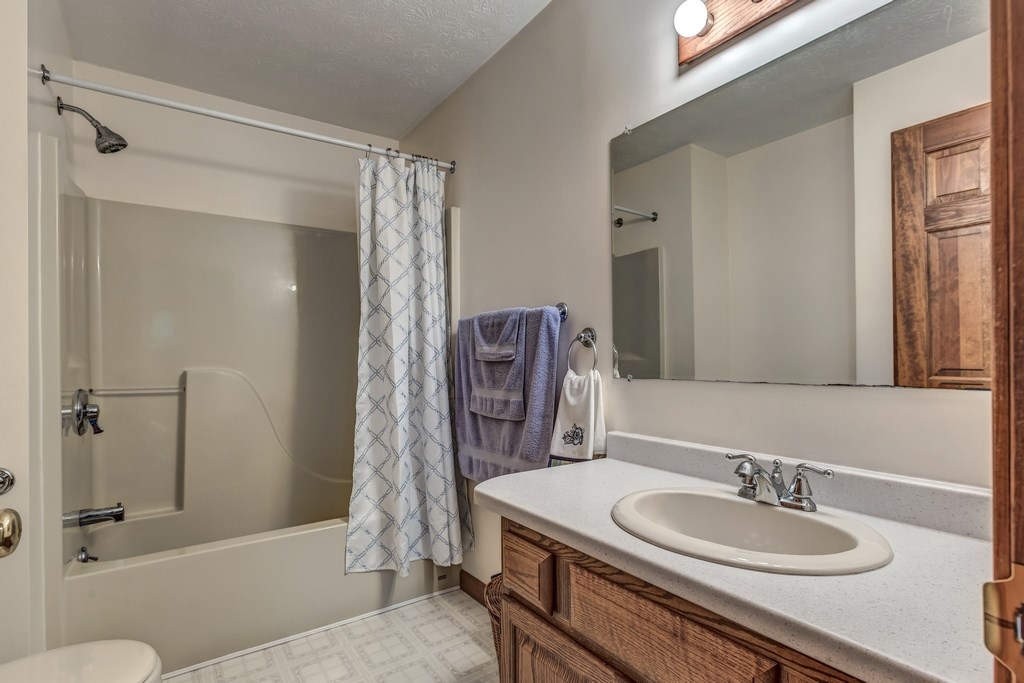 27 Pond Parish Road Amherst, NH 03031 - Photo 30 of 39 Gallery Image 30