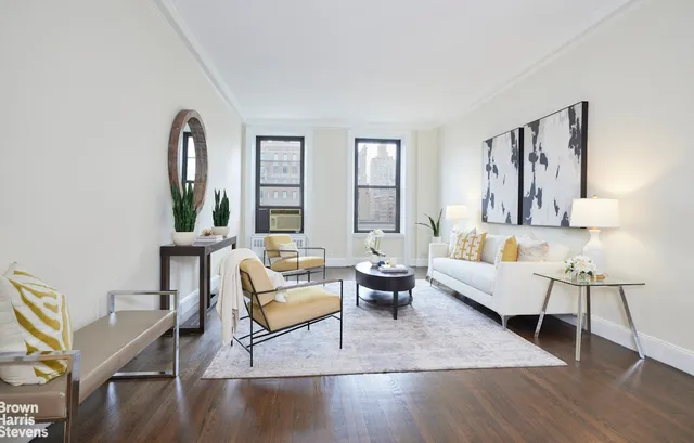 $2,250,000 | 970 Park Avenue, Unit 8N | Upper East Side