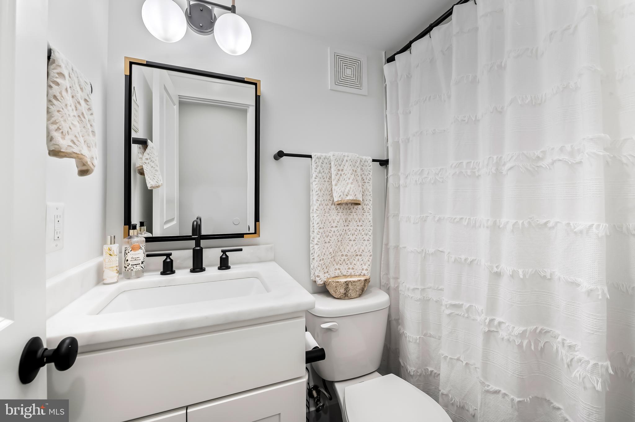 613 South Curley Street Baltimore, MD 21224 - Photo 32 of 64 full bath 3