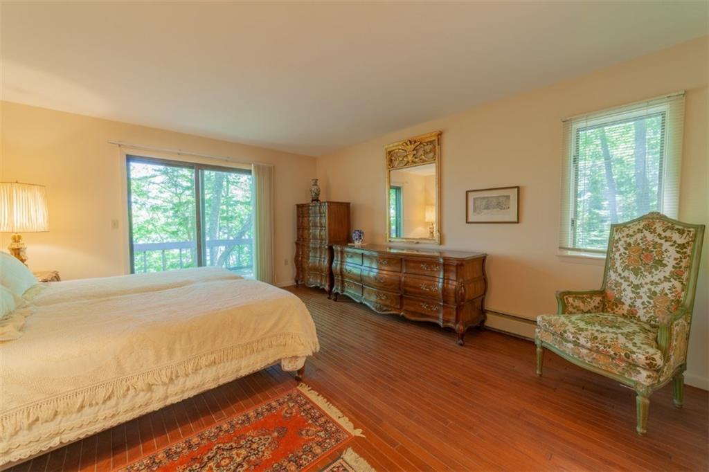 89 Appalachee Road Boothbay Harbor, ME 04538 - Photo 17 of 27 The first floor master bedroom with...