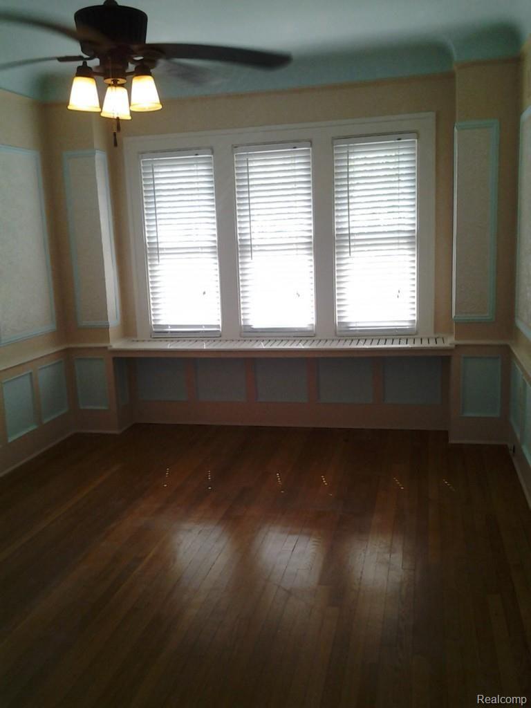 1310 Nottingham Road Grosse Pointe, MI 48230 - Photo 8 of 18 Dinning Rm Vw 2.jpg
