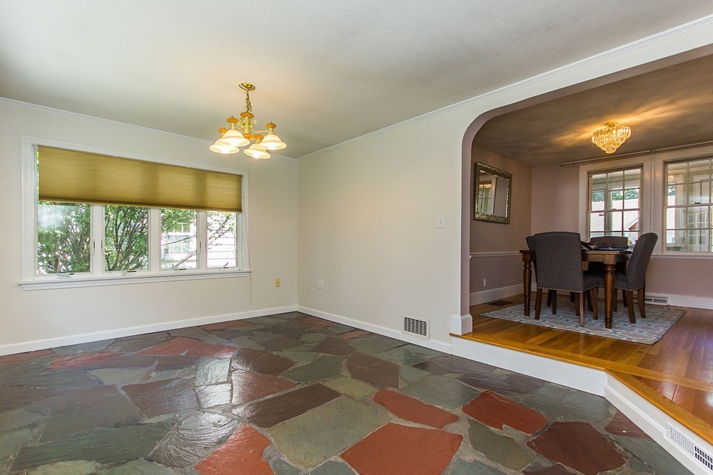 37 Wilmot Road Waltham, MA 02453 - Photo 14 of 30 Gallery Image 14