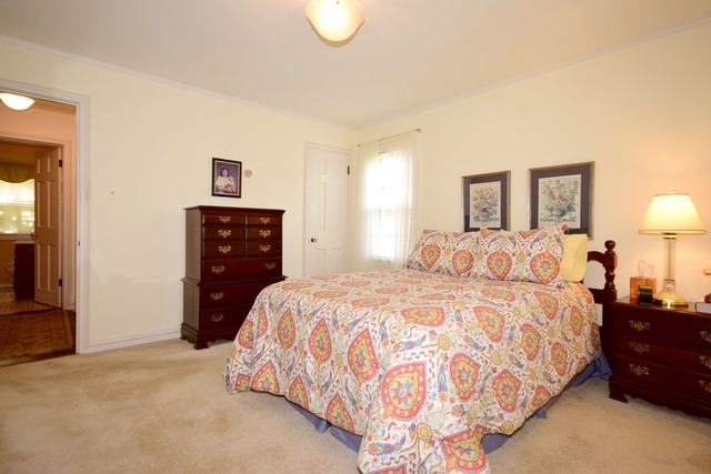 364 Nuttall Road Riverside, IL 60546 - Photo 11 of 25
