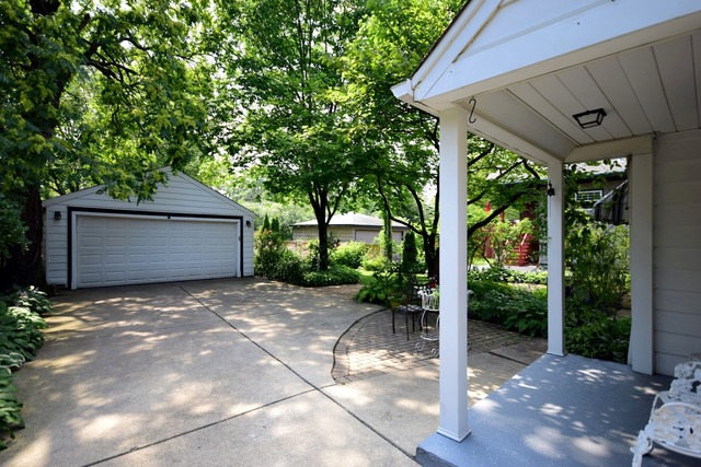 364 Nuttall Road Riverside, IL 60546 - Photo 19 of 25