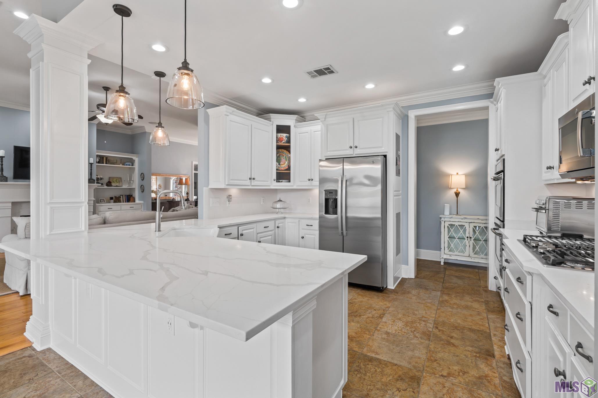75 Robyn Place Mandeville, LA 70471 - Photo 7 of 35