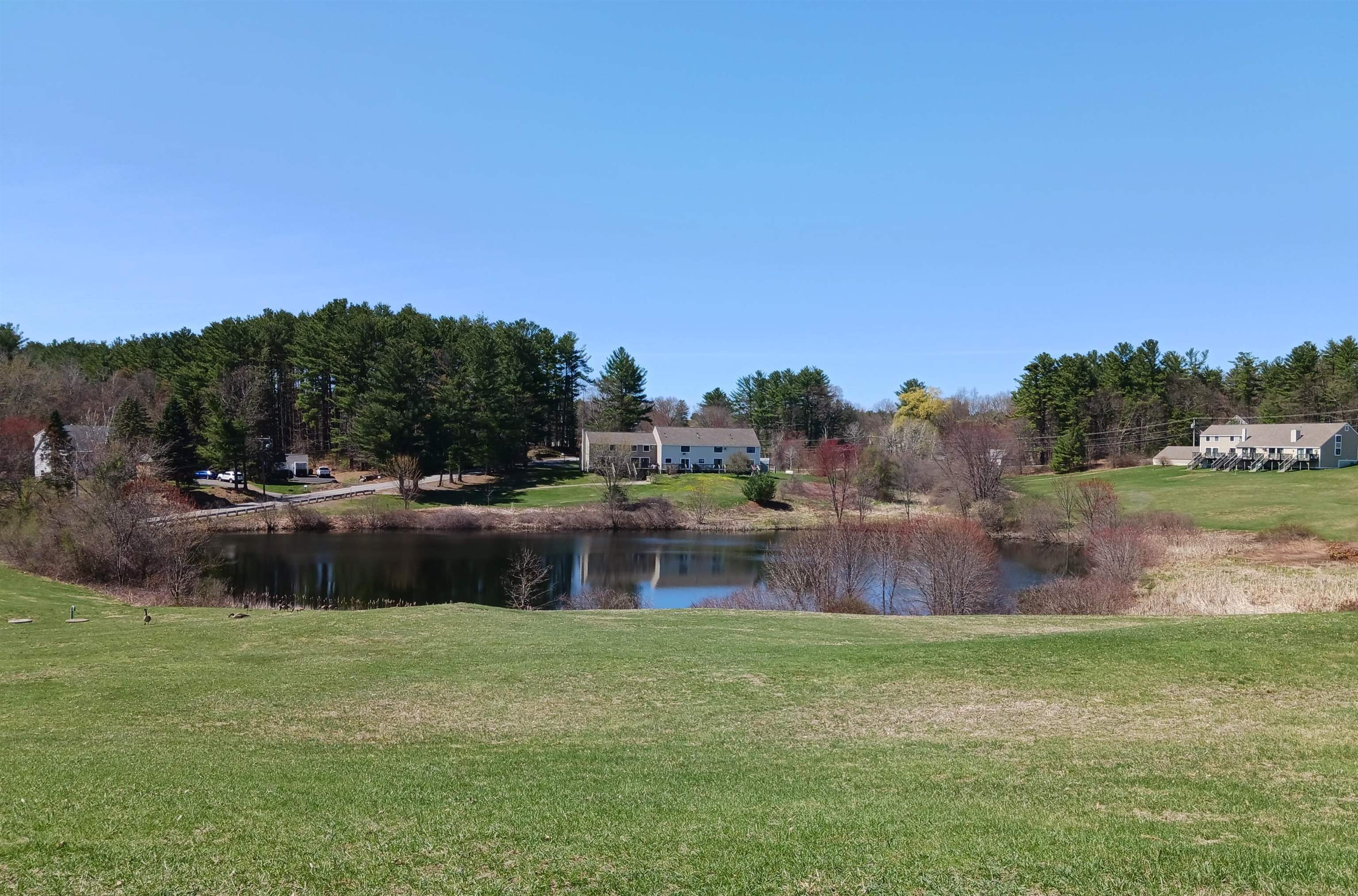 19 Boyd Road, Unit 2 Londonderry, NH 03053 - Photo 36 of 36