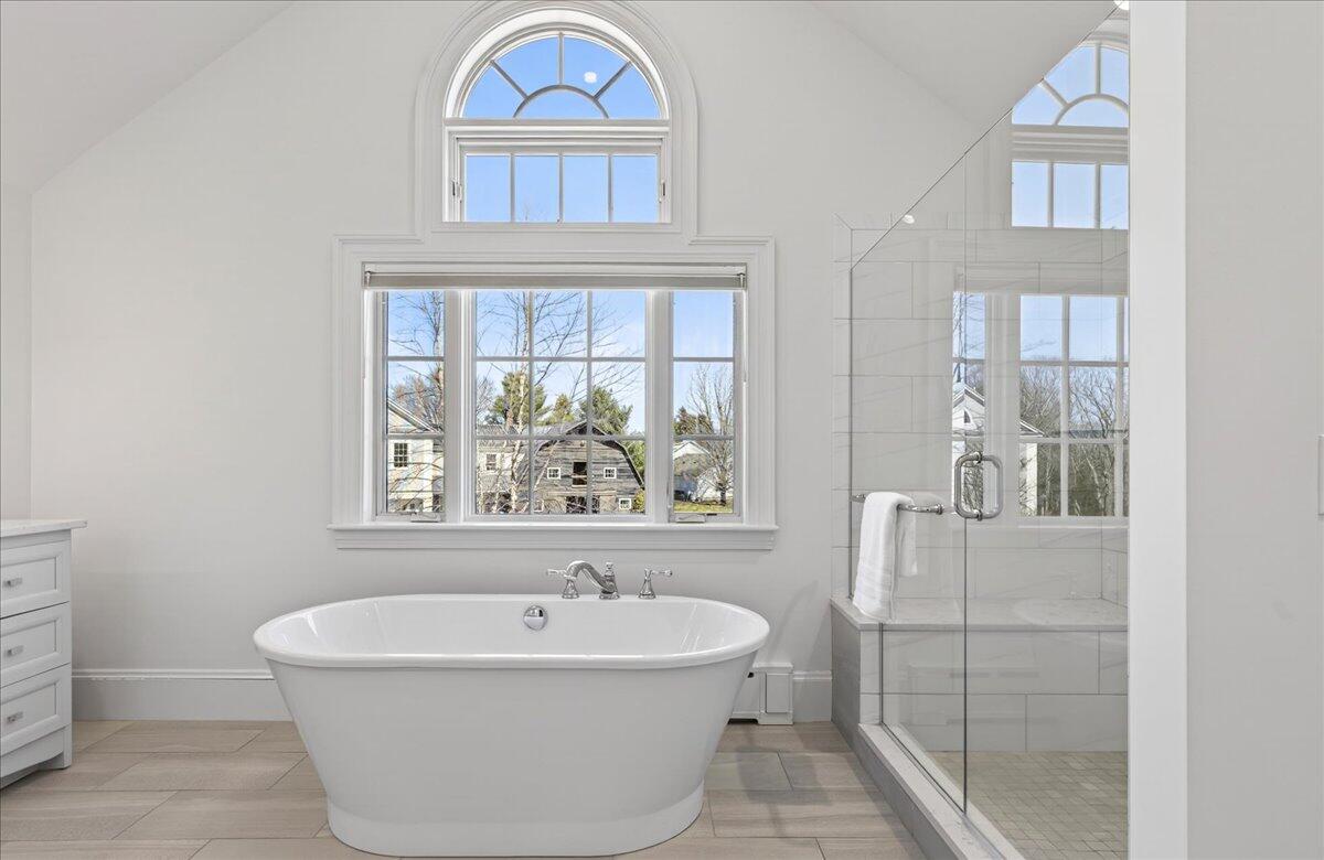 22 Royall Point Road Yarmouth, ME 04096 - Photo 65 of 109 Primary bath