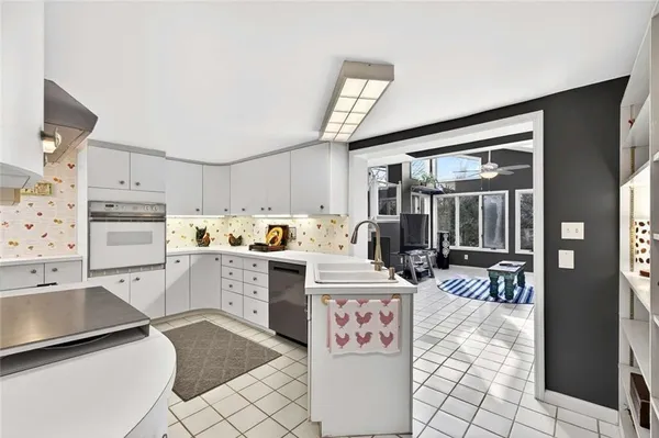 $525,000 | 601 Ridgewood Avenue, Gainesville, GA 30501