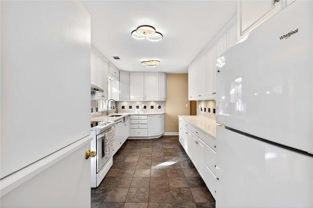 601 Ridgewood Avenue Gainesville, GA 30501 - Photo 10 of 49