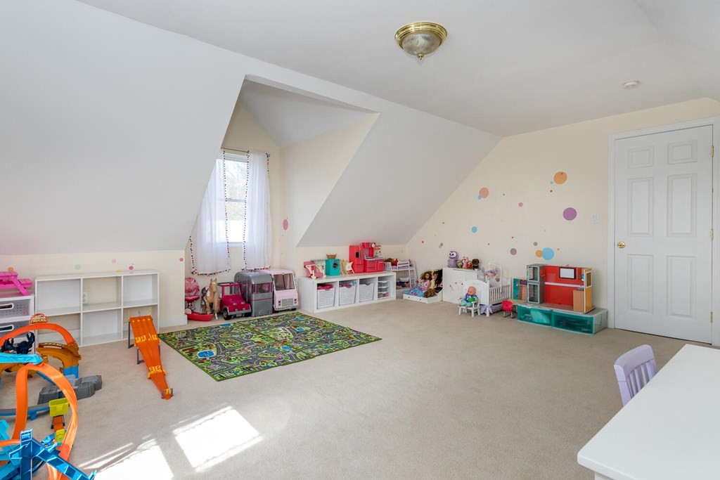 18 Pond View Road Canton, MA 02021 - Photo 21 of 30 Gallery Image 21