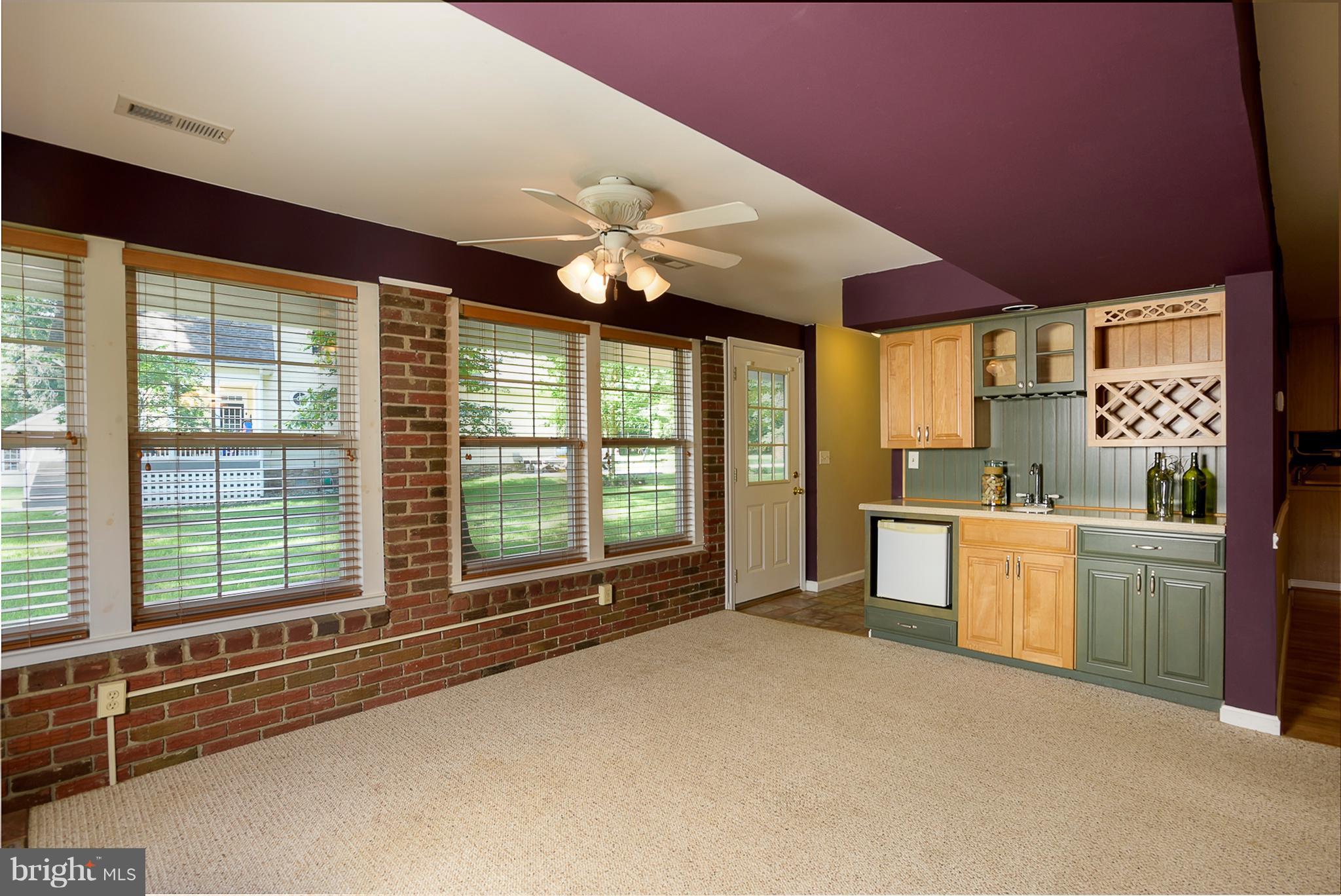 8216 Riverside Drive Pasadena, MD 21122 - Photo 11 of 30 Wet bar in family room