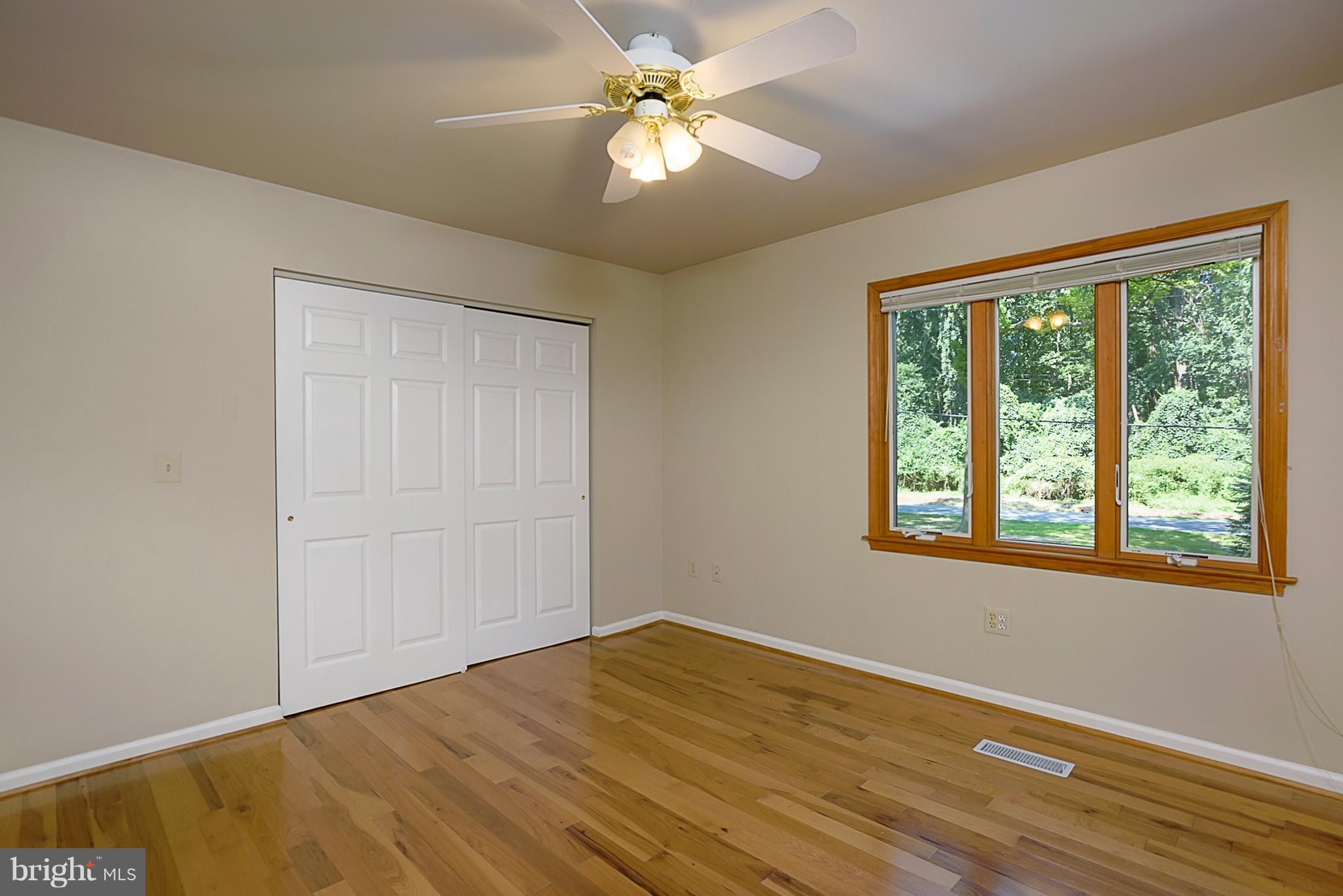 8216 Riverside Drive Pasadena, MD 21122 - Photo 23 of 30 Bedroom 4