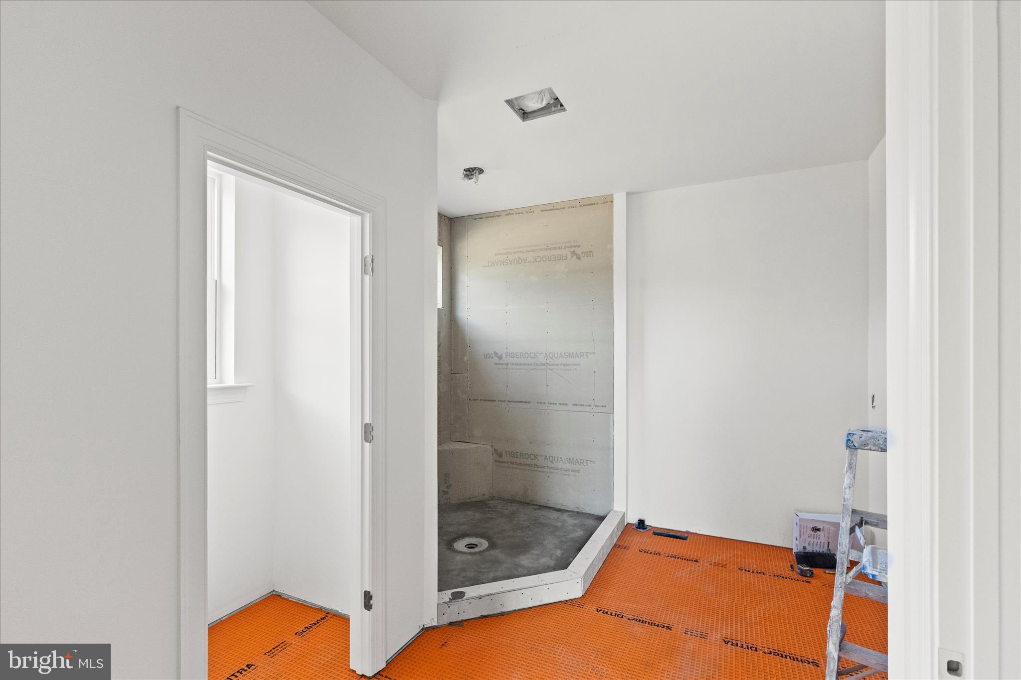 3913 St Pauls Road Manchester, MD 21102 - Photo 27 of 38 a bathroom with a bathtub and shower