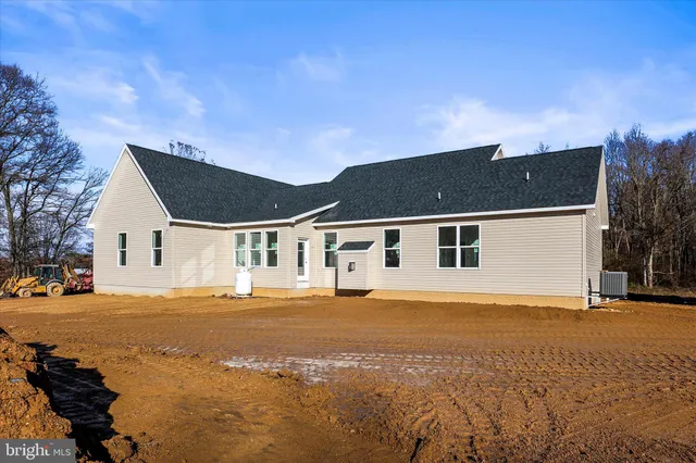 $825,000 | 3913 St Pauls Road, Manchester, MD 21102