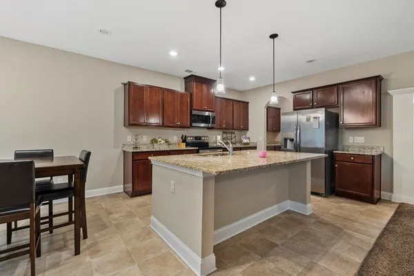 $385,000 | 107 Lee Road 2220, Smiths Station, AL 36877