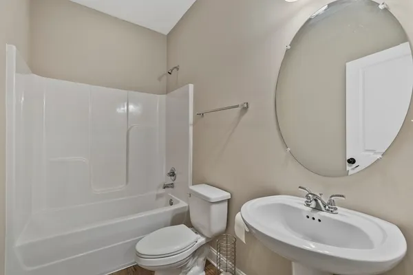 $385,000 | 107 Lee Road 2220, Smiths Station, AL 36877