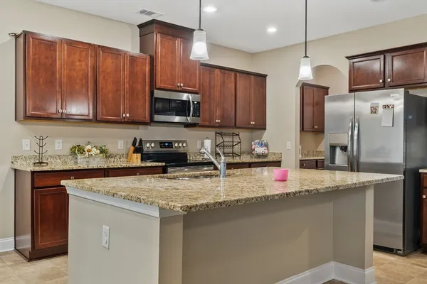 $385,000 | 107 Lee Road 2220, Smiths Station, AL 36877