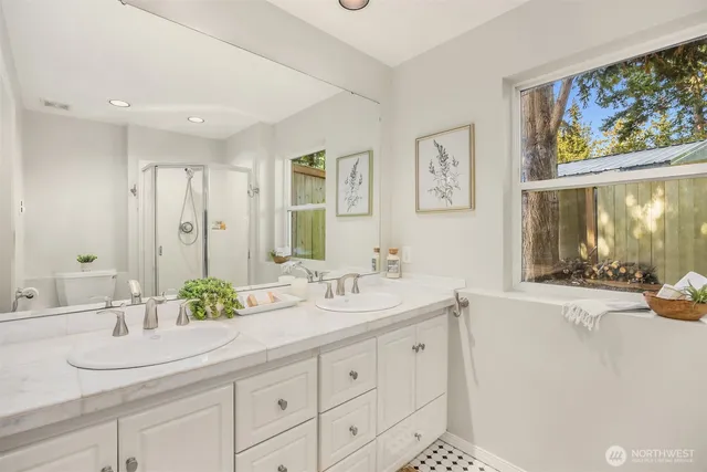 $2,330,000 | 9549 Olympus Beach Road Northeast, Bainbridge Island, WA 98110