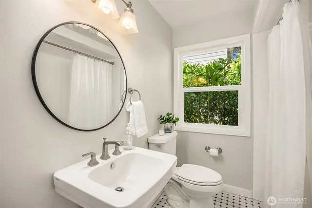 $2,330,000 | 9549 Olympus Beach Road Northeast, Bainbridge Island, WA 98110