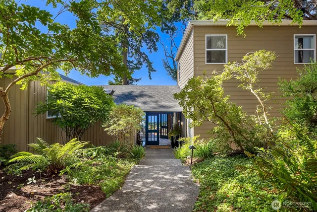 $2,330,000 | 9549 Olympus Beach Road Northeast, Bainbridge Island, WA 98110