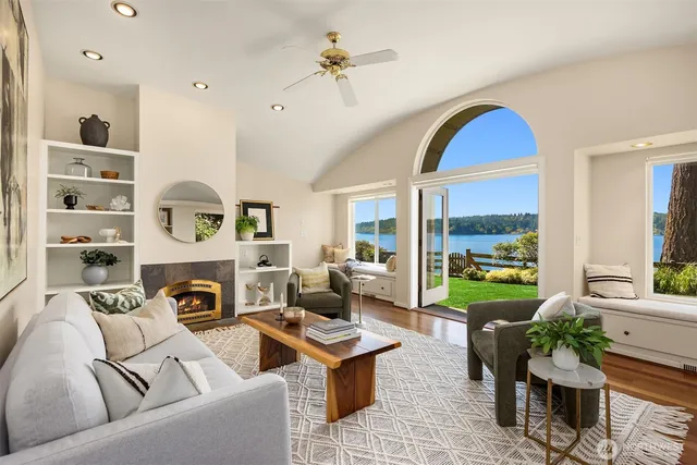 $2,330,000 | 9549 Olympus Beach Road Northeast, Bainbridge Island, WA 98110