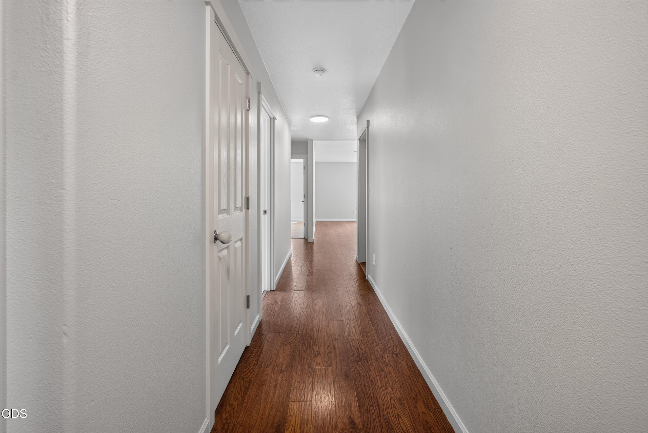 339 Southwest 29th Street Redmond, OR 97756 - Photo 3 of 34