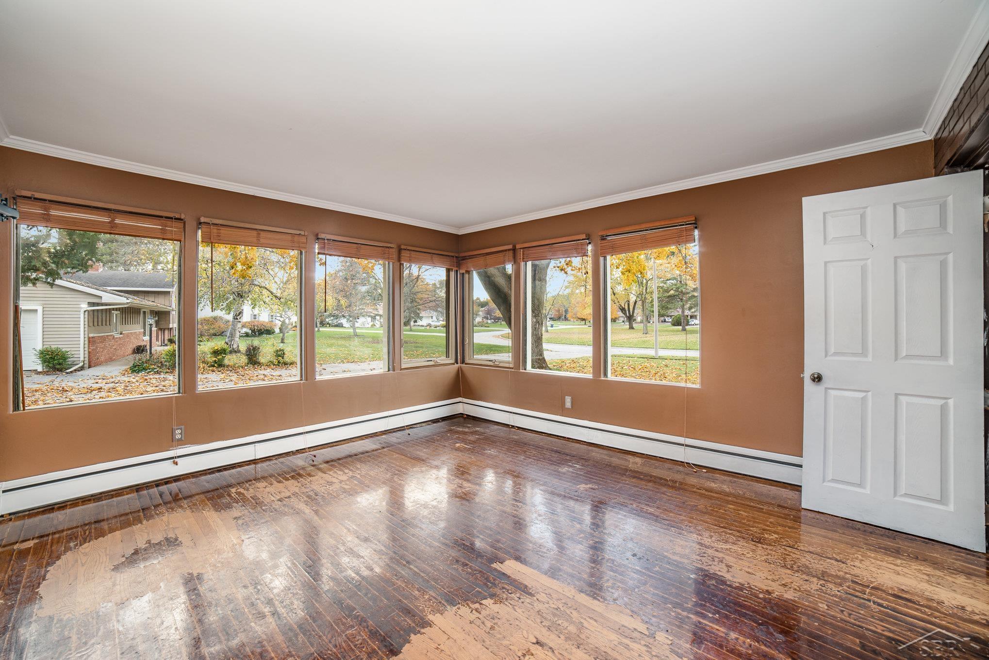 63 Benton Road Saginaw, MI 48602 - Photo 14 of 39 50126640-13.JPG