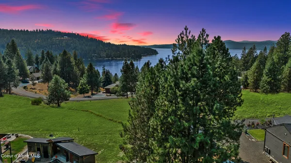 $199,900 | 1 East Sunset Shores Circle, Harrison, ID 83833