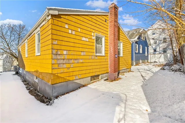 $269,000 | 3 Lynch Street, Providence, RI 02909