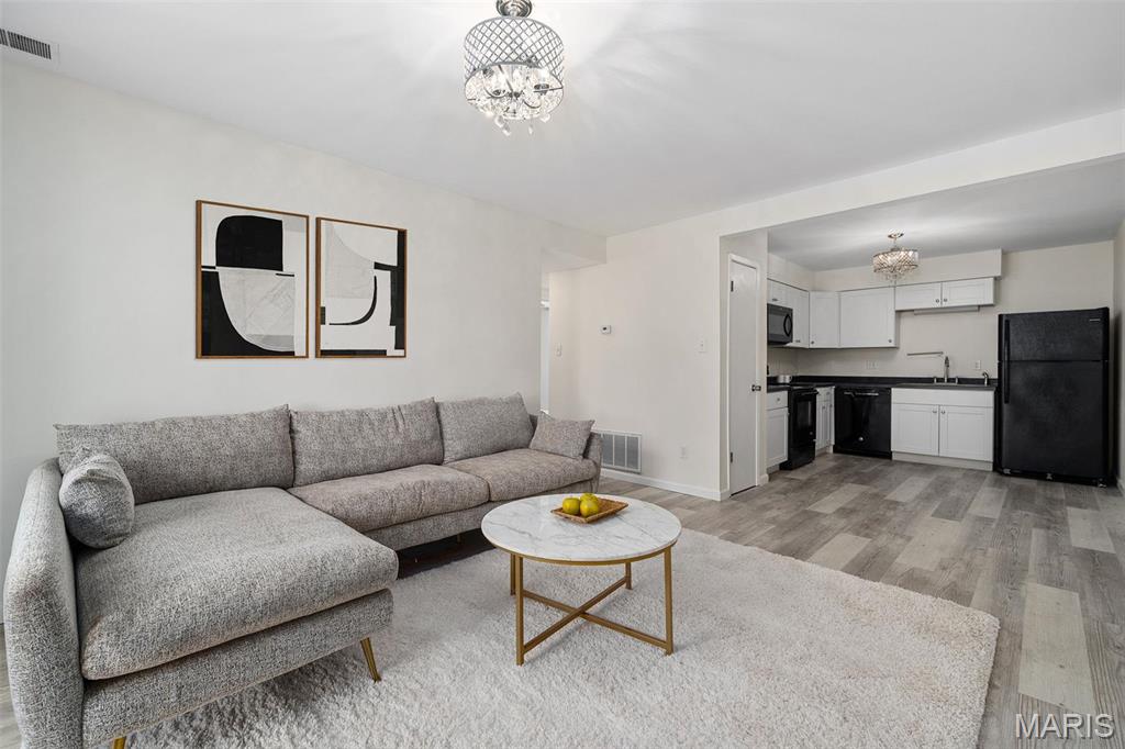 708 Ridgeside Drive, Unit C Ballwin, MO 63021 - Photo 5 of 26