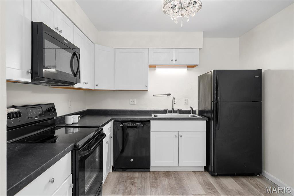 708 Ridgeside Drive, Unit C Ballwin, MO 63021 - Photo 9 of 26