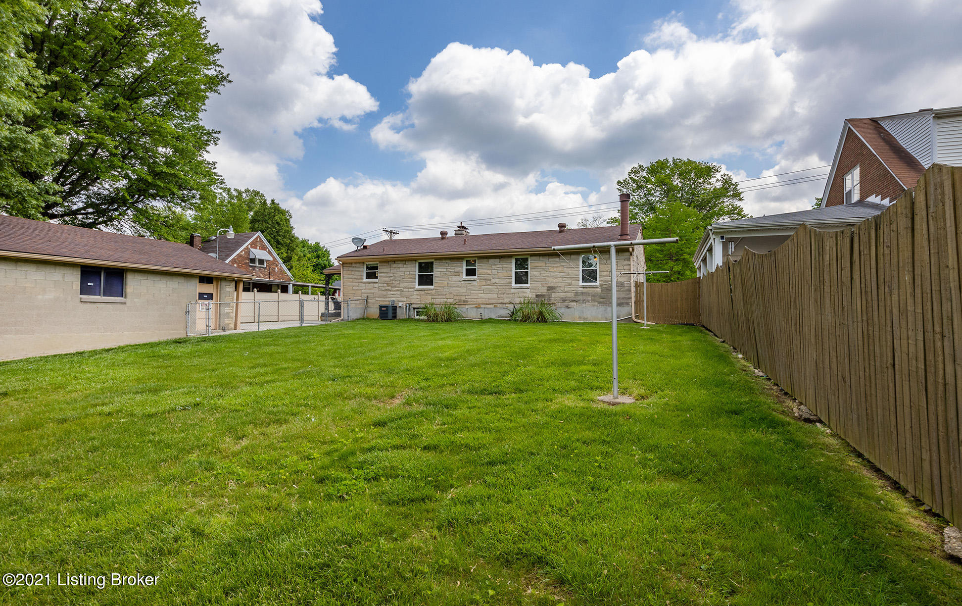 4134 Dover Road Louisville, KY 40216 - Photo 66 of 98 4134-Dover-Rd-05132021-068