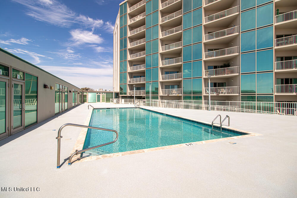 1899 Beach Boulevard, Unit 410 Biloxi, MS 39531 - Photo 32 of 35 Outside 1.5