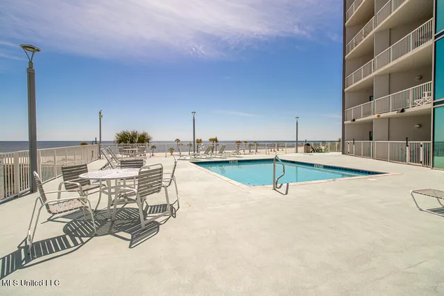 $450,000 | 1899 Beach Boulevard, Unit 410, Biloxi, MS 39531