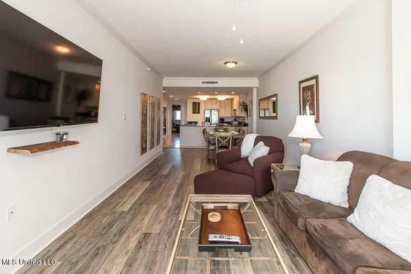 $450,000 | 1899 Beach Boulevard, Unit 410, Biloxi, MS 39531