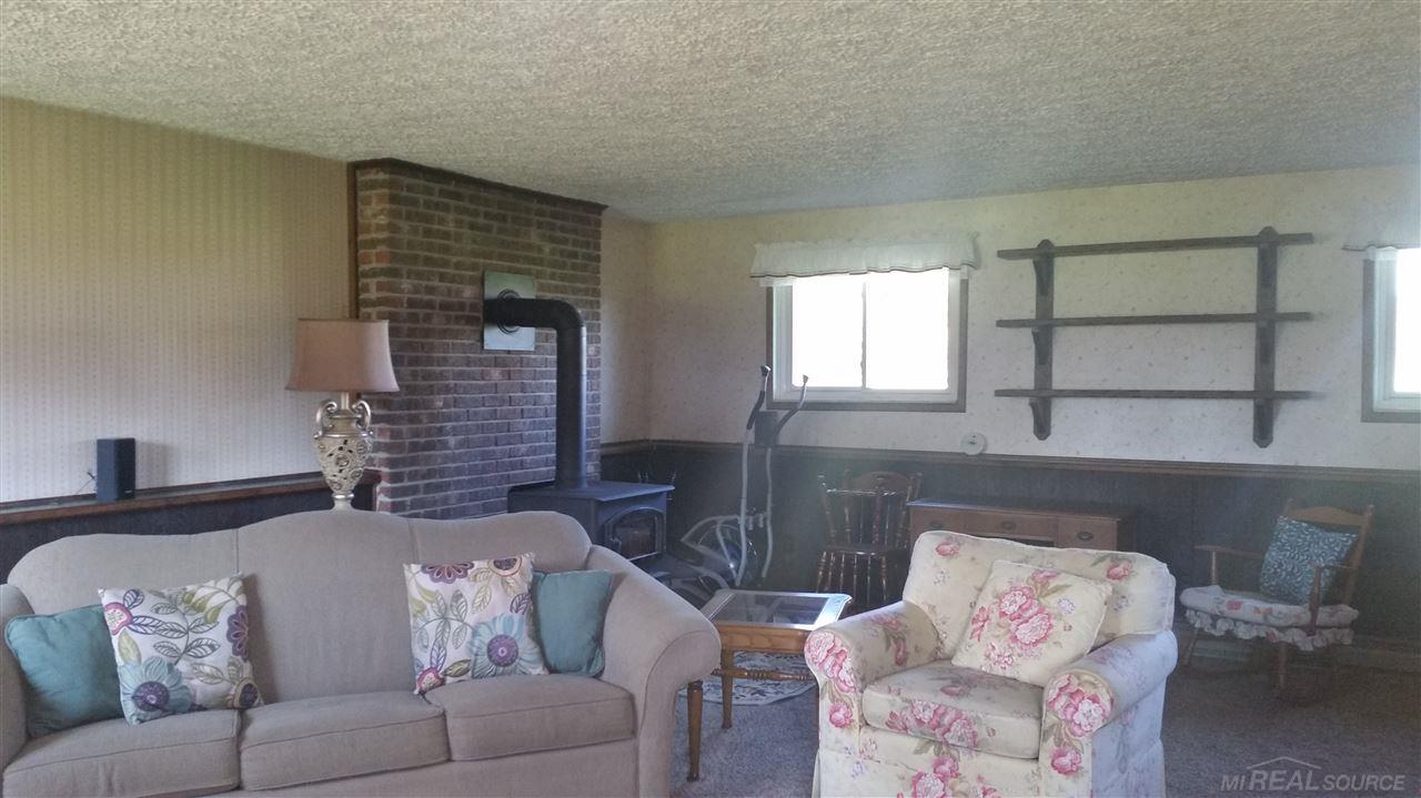 14888 Sullivan Road Capac, MI 48014 - Photo 18 of 50 31266994-17.JPG