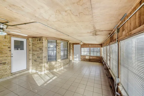 a view of a storage & utility room