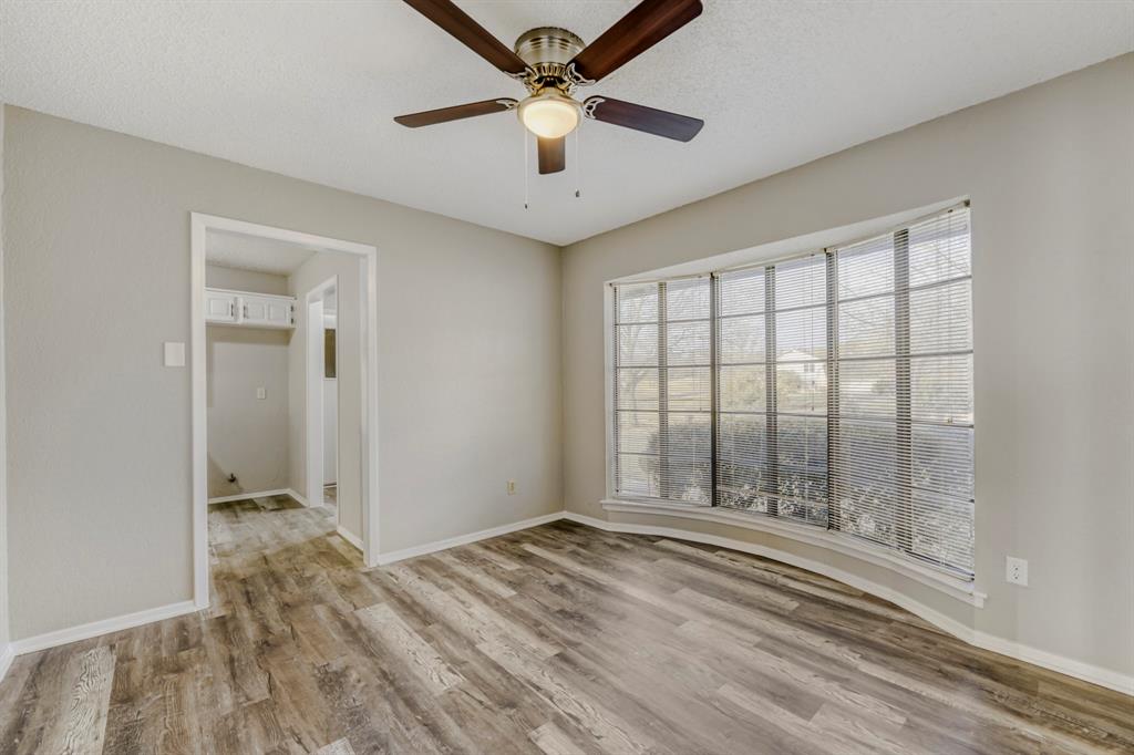 517 Kings Gate Road Willow Park, TX 76087 - Photo 4 of 28 a view of an empty room